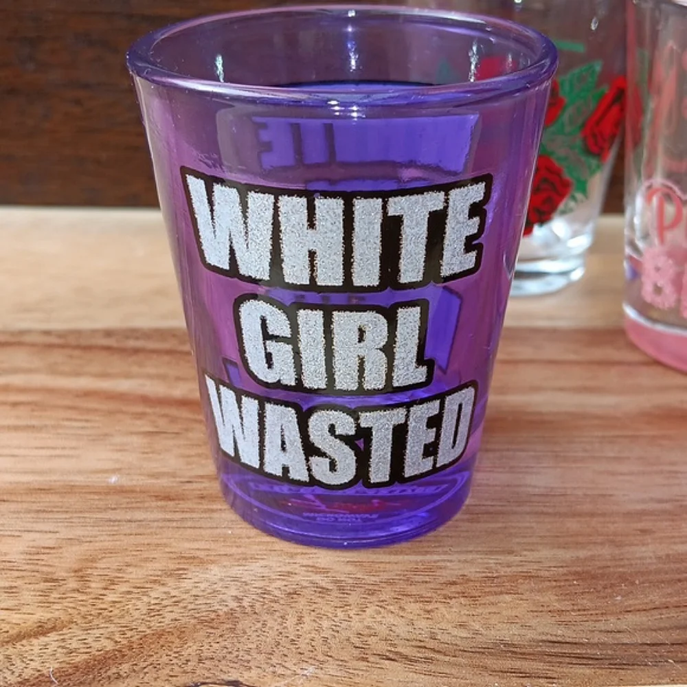SHOT GLASSES~SET OF 4 HIGHLY DETAILED, NOVELTY SHOT GLASSES